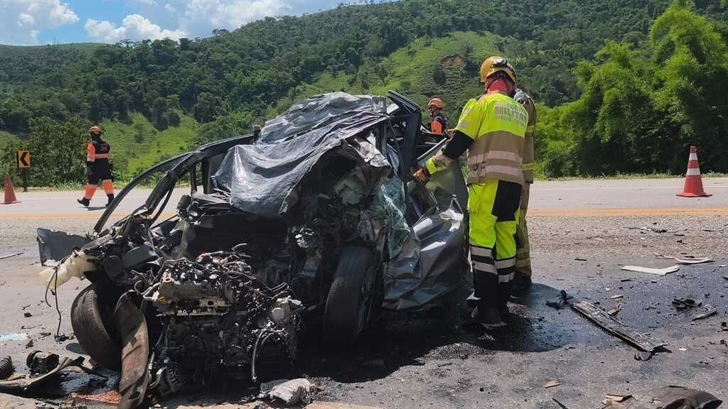 Homem morre em grave acidente na BR-381, em Nova Era