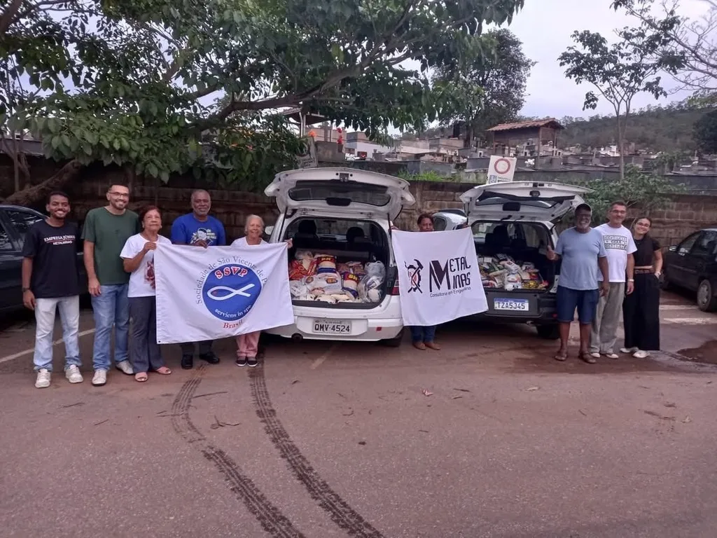 Alunos de João Monlevade arrecadam mais de meia tonelada de alimentos para Sociedade São Vicente de Paulo em João Monlevade.