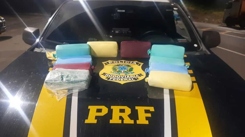 PRF apreende cerca de 10 kg de pasta base de cocaína na BR-381