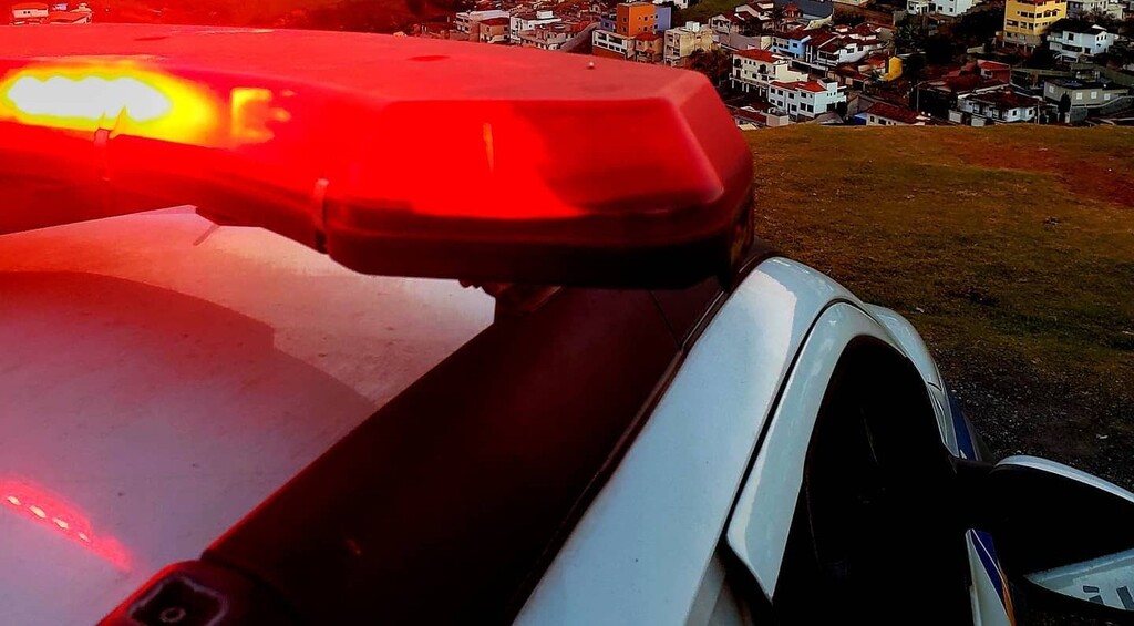 Homem furta carro e cartões bancários e é preso em Nova Era