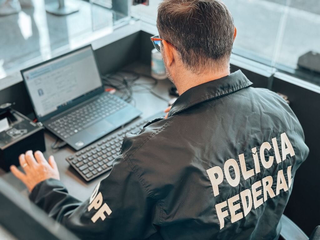 PF deflagra Operação Umbra contra crimes de abuso sexual infantojuvenil na internet em João Monlevade