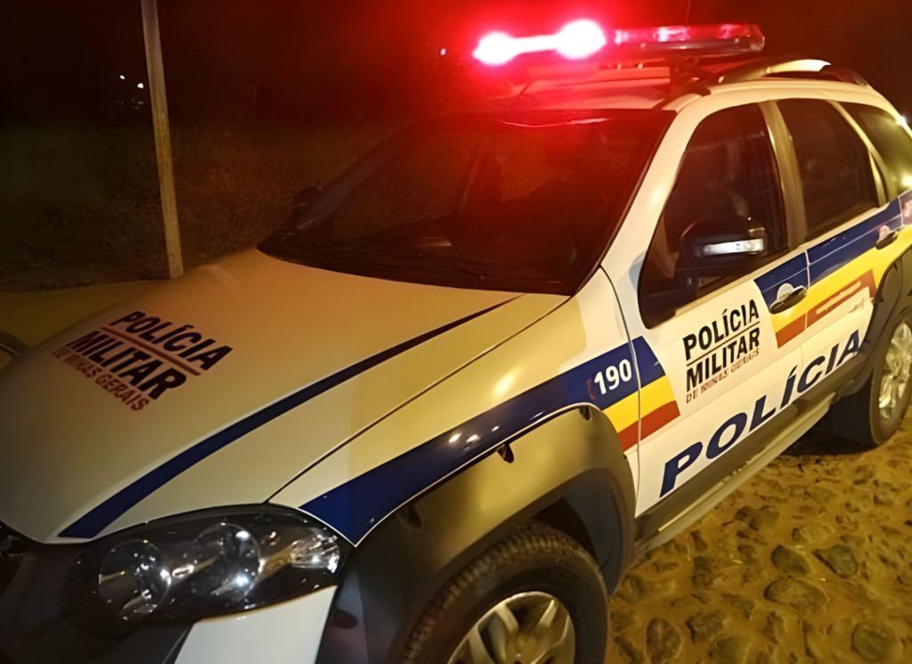 Casal é levado para delegacia após agressão no bairro Petrópolis